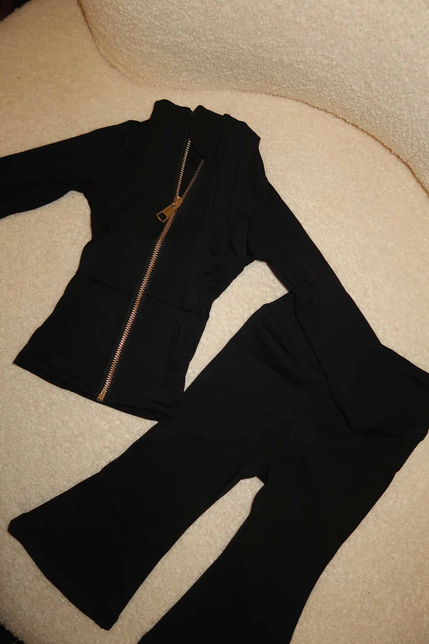 Black yoga set